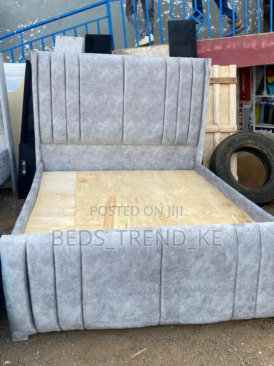 Mild 5 by 6 Modern Beds