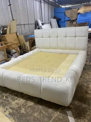 Responsive Modern 6 by 6 Bubble Bed