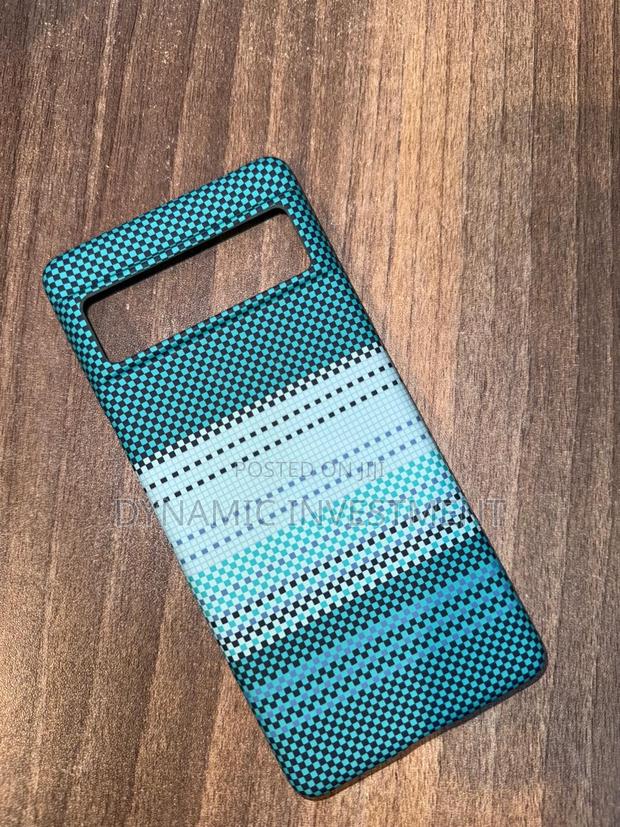 Carbon Fibre Shockproof Slim Phone Cover for Google Pixel 7 - main view