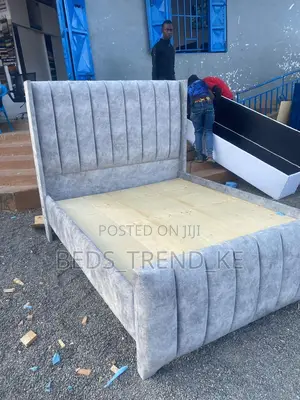 Poised 5 by 6 Modern Bed
