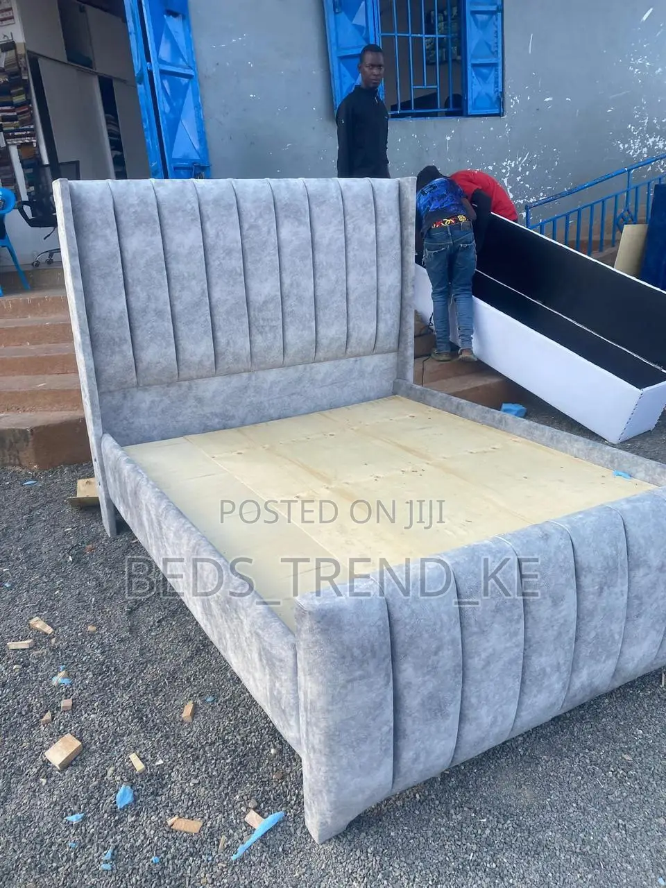 Poised 5 by 6 Modern Bed
