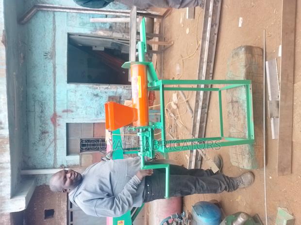 Manual Charcoal Briquette - main view