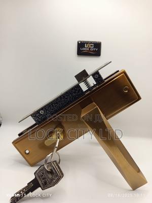 Booz Flush Door Lock - main view