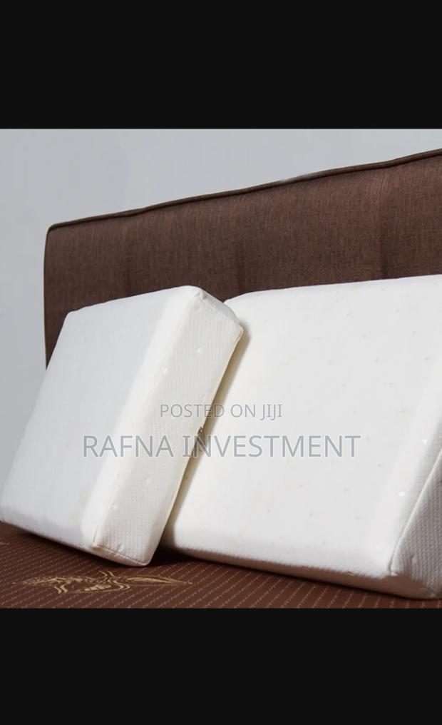 Memory Foam Pillow - thumbnail 3