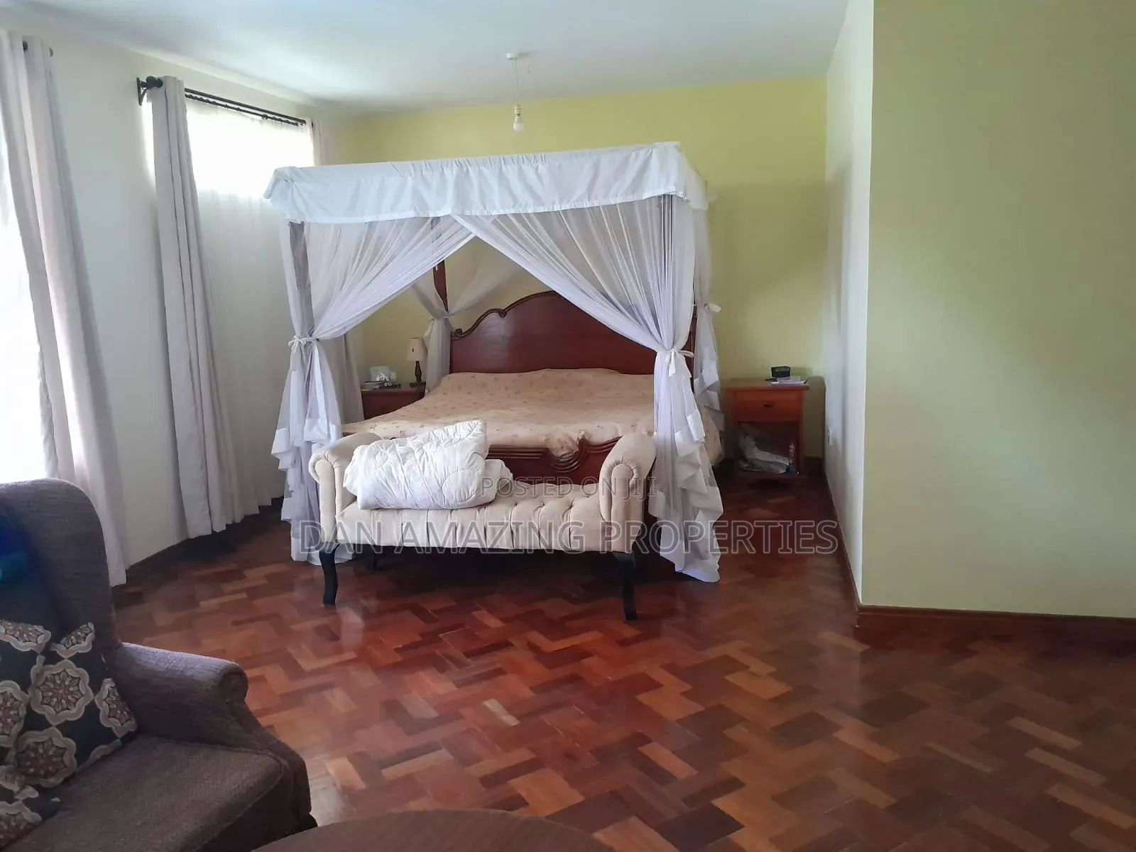 6bdrm Maisonette in Karen Brooks for sale