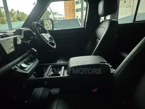 Land Rover Defender 2024 Black