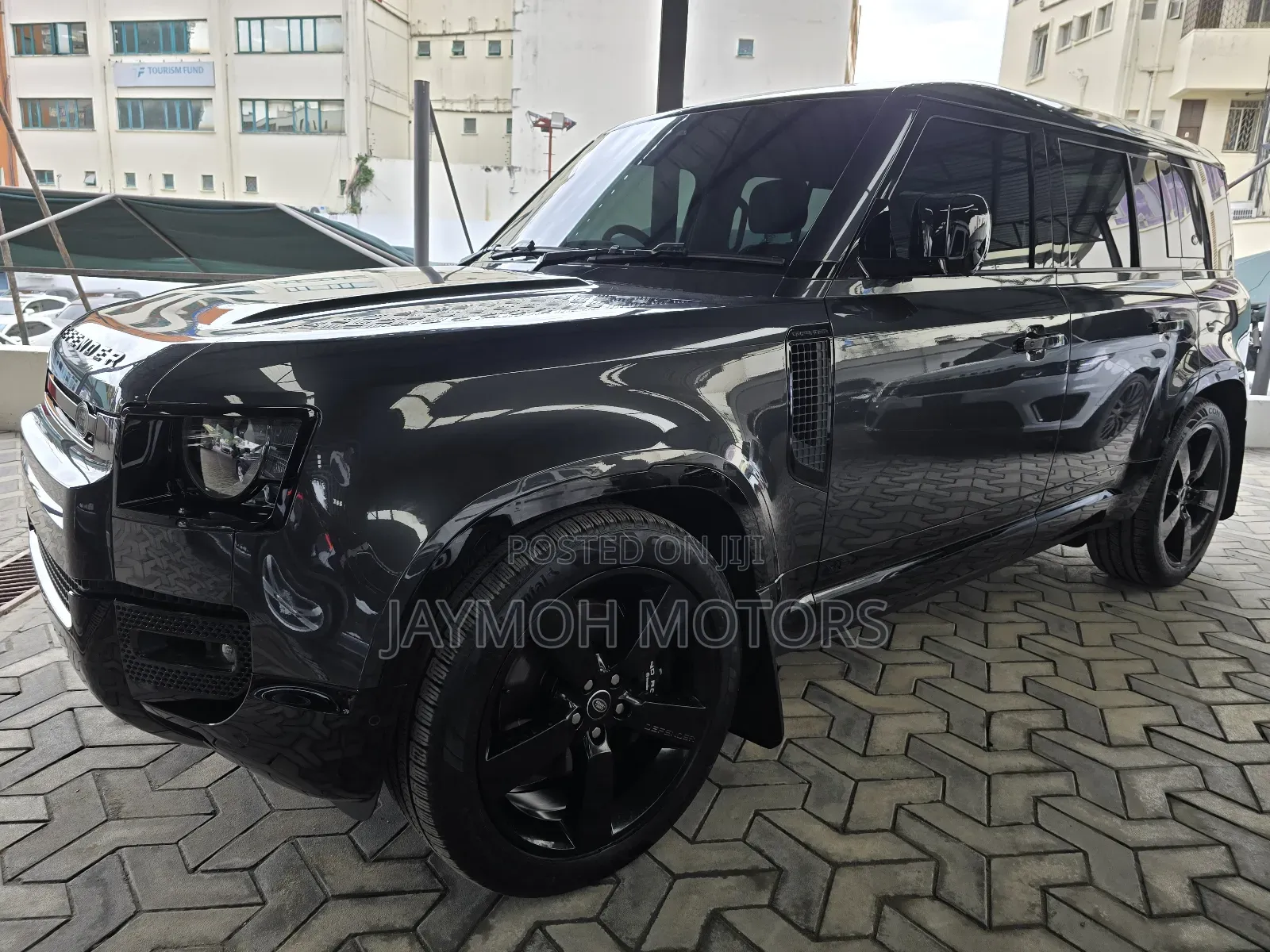 Land Rover Defender 2024 Black