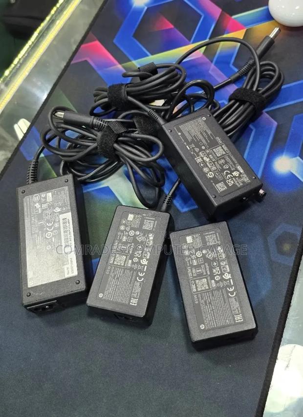 Hp Big Pin 65 Wats Original Charger - main view