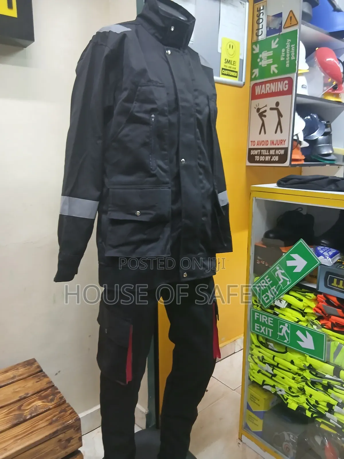 Pipped Work Suits Normal
