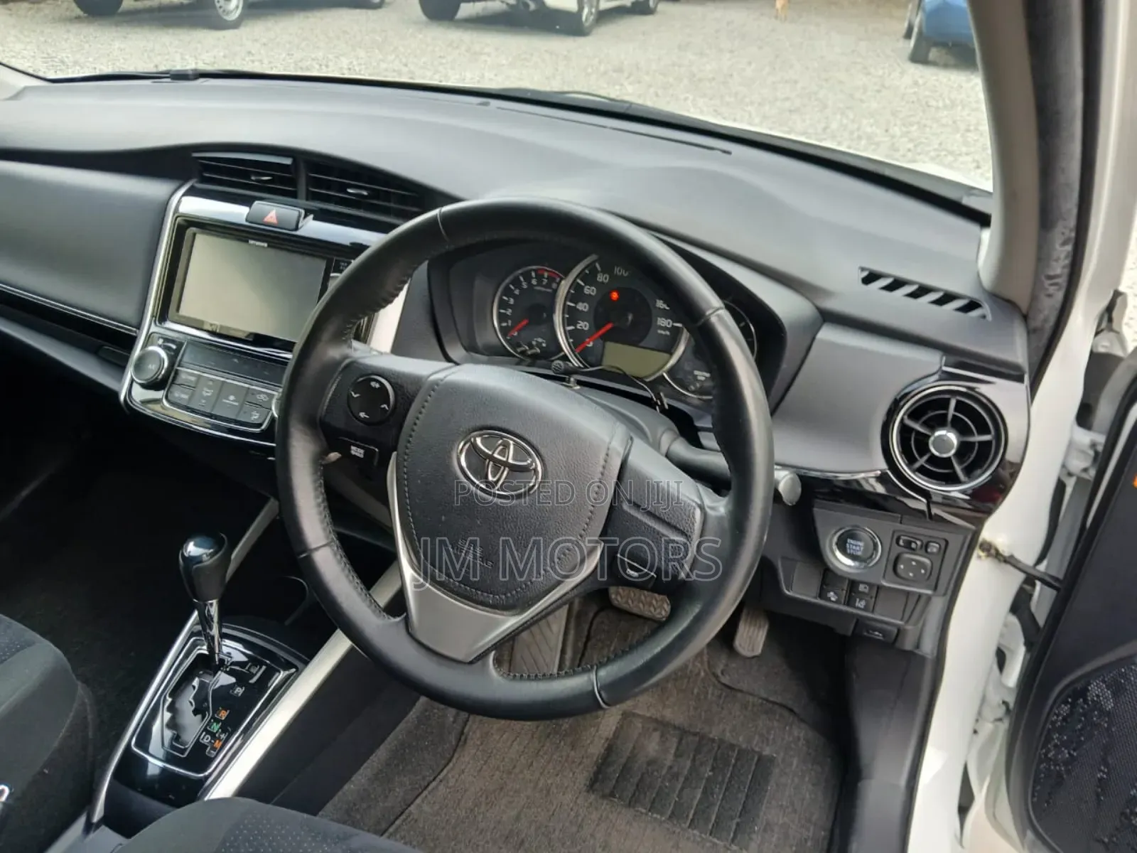 Toyota Corolla Fielder 2019 Off white