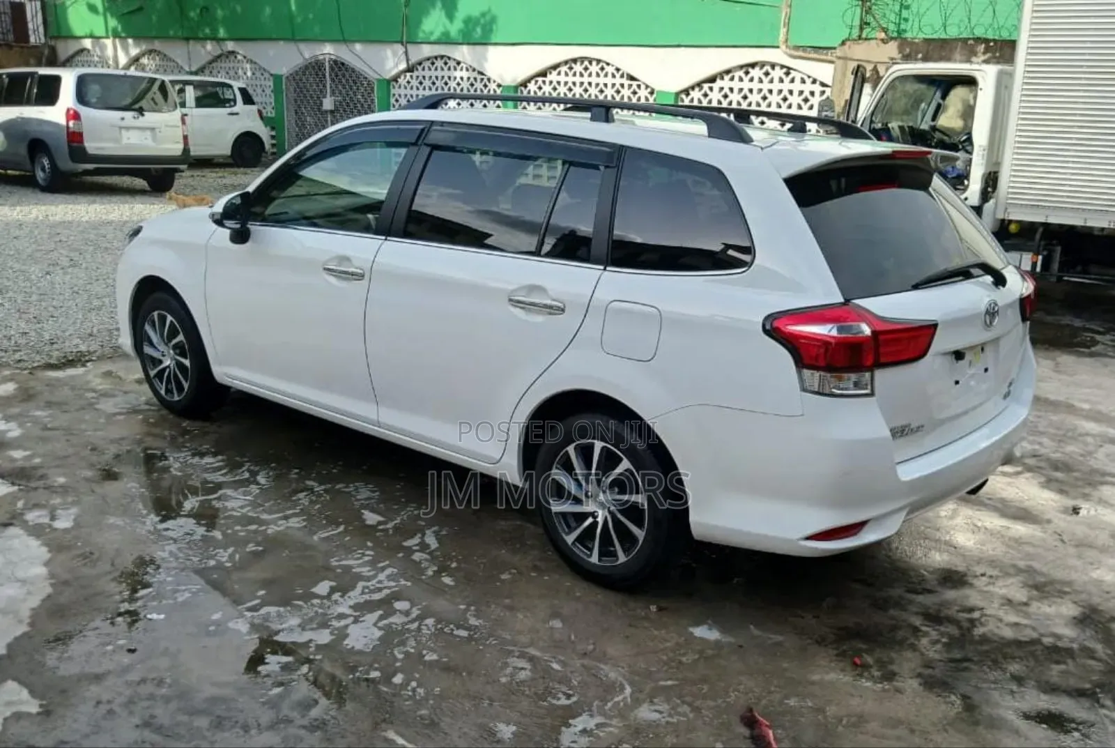 Toyota Corolla Fielder 2019 Off white