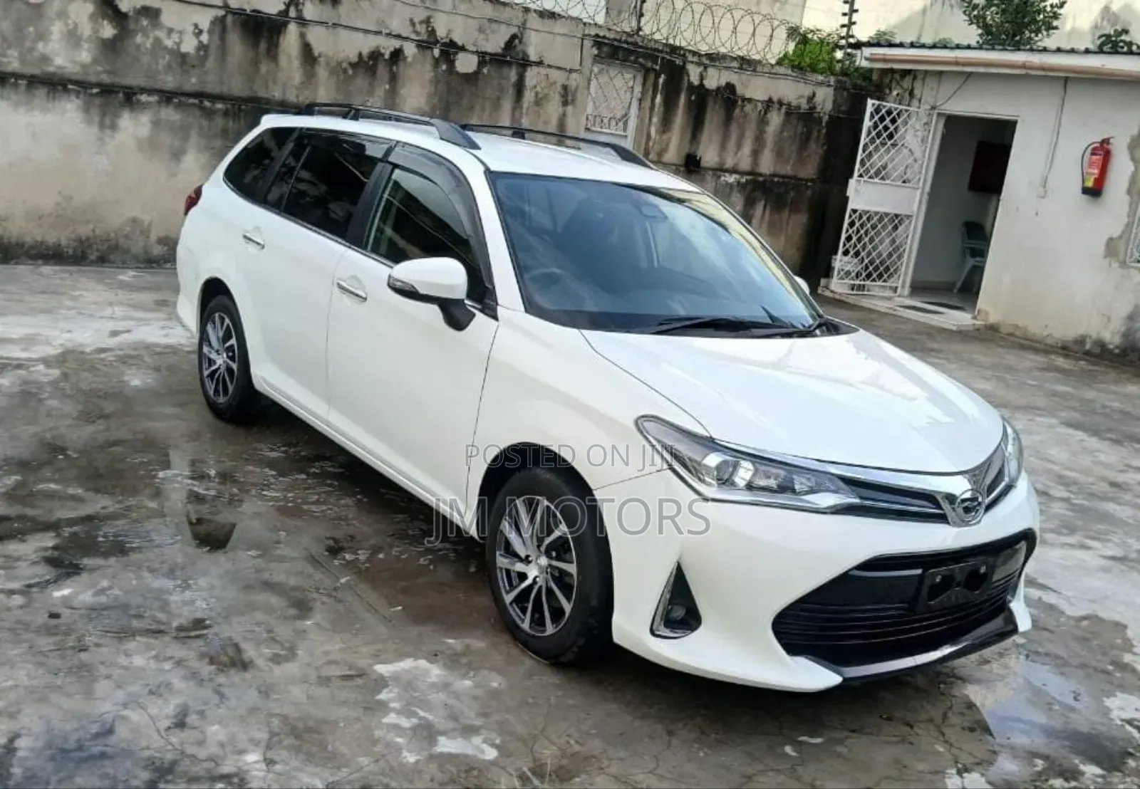 Toyota Corolla Fielder 2019 Off white