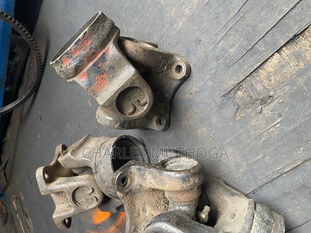 Fh 215 Propeller Shaft Half Cut - thumbnail 2