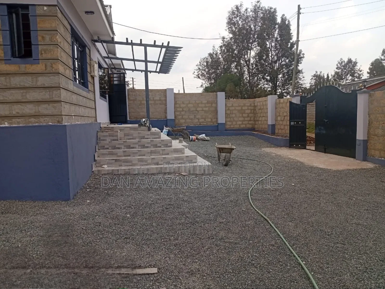3bdrm Bungalow in Kiserian Plus Dsq for sale