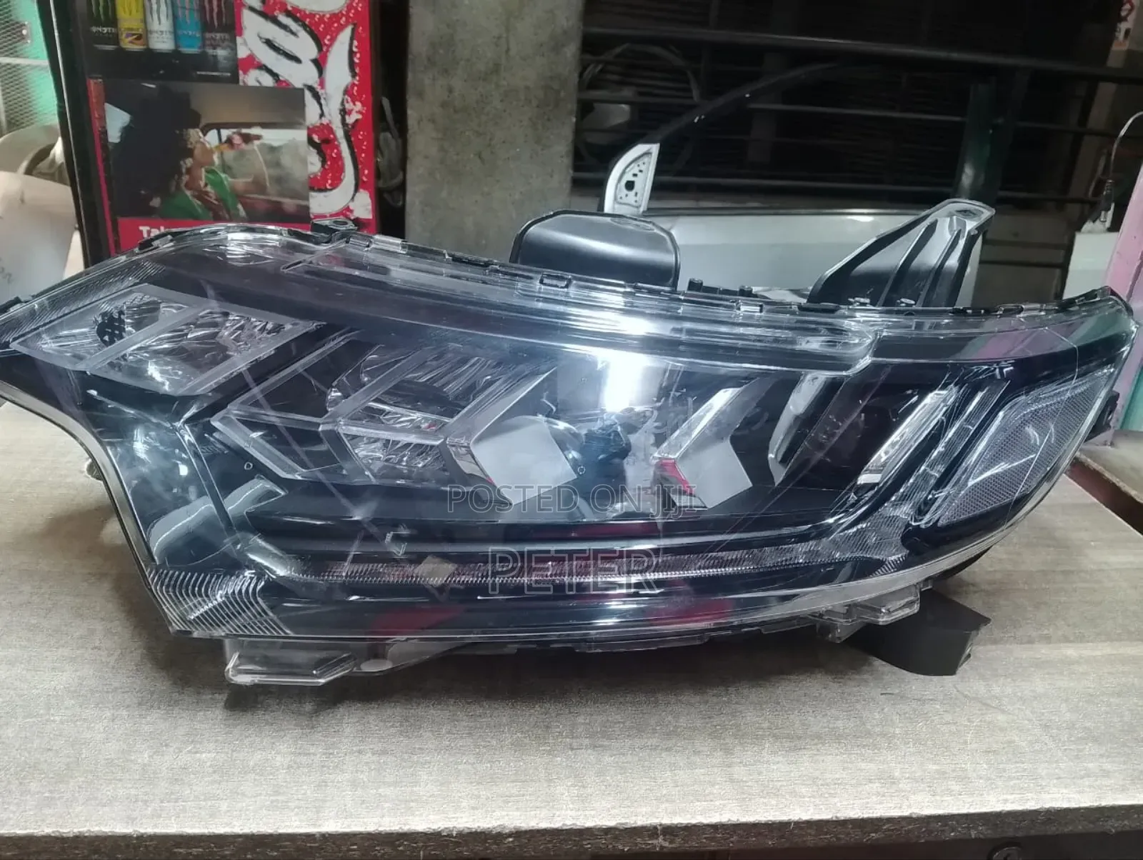 Outlander Headlight