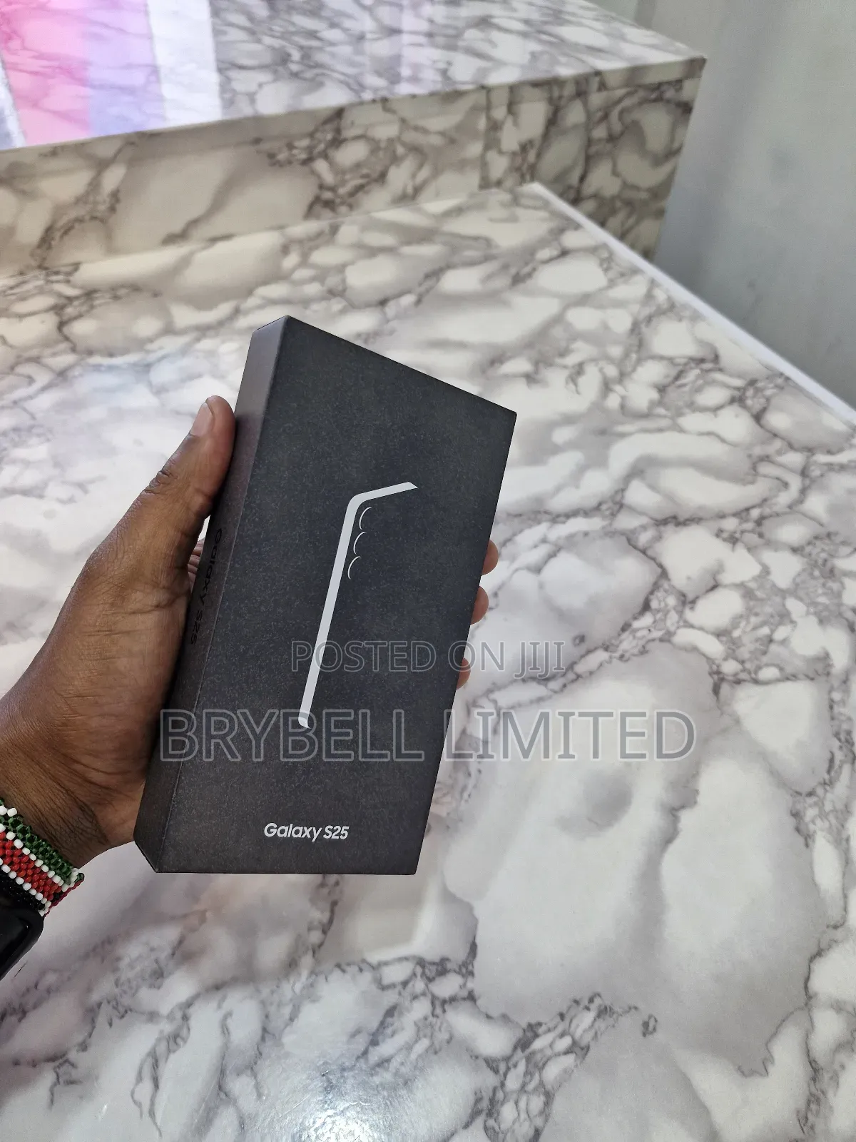 New Samsung Galaxy S25 256 GB Silver