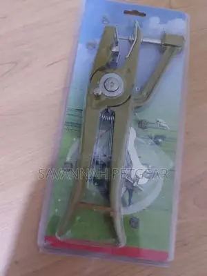 Heavy Duty Animal Ear Tag Applicators With Replaceable Pin Clip