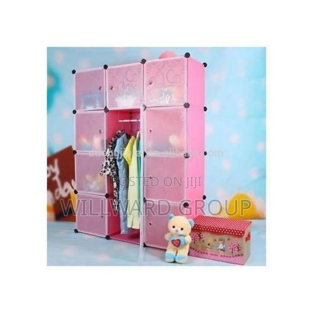 Portable 3 Column Plastic Wardrobe - thumbnail 3