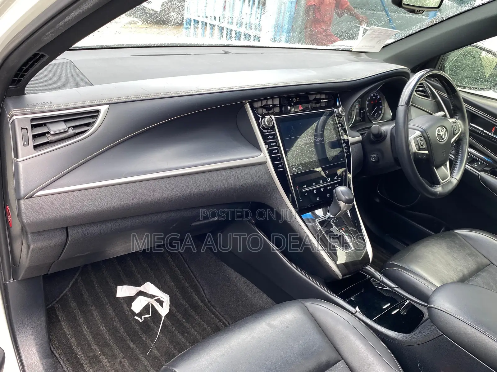 Toyota Harrier 2.0 2018 White