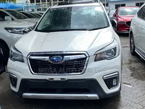 Subaru Forester 2018 White