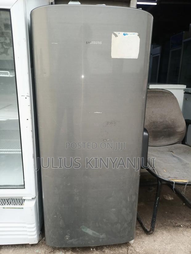 Samsung 212l Standing Fridge - main view