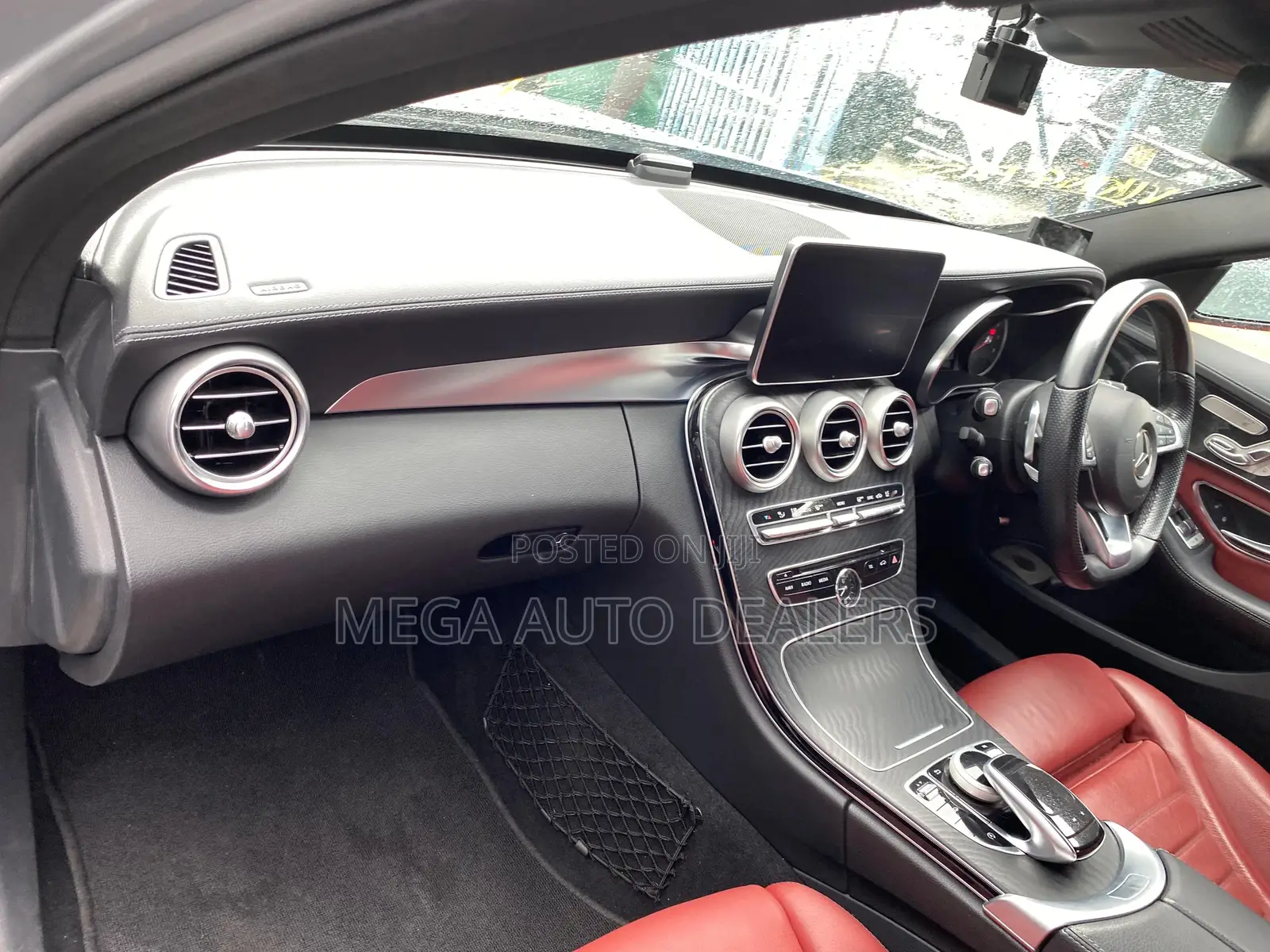 Mercedes-Benz C200 2018 Silver