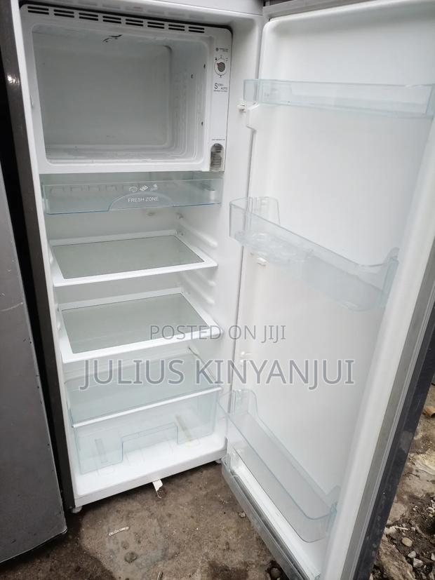 Von Hotpoint Single Door Fridge - thumbnail 2