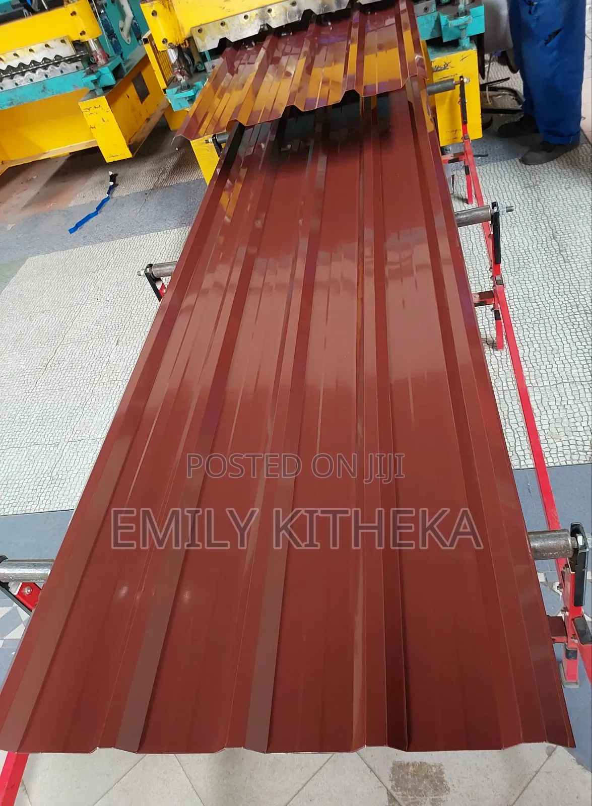 Box Profile Brickred Glossy 30 Gauge
