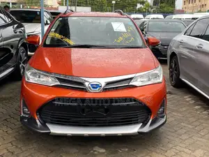 Toyota Corolla Fielder 1.5 Hybrid FWD 2018 Orange