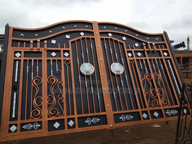 Stylish Strong Gate - main view