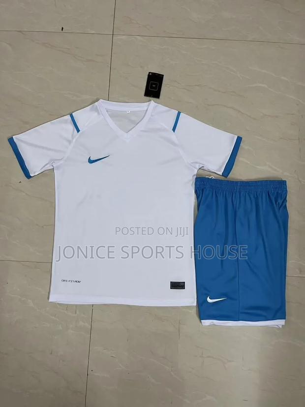 Nike Team Uniforms - thumbnail 3