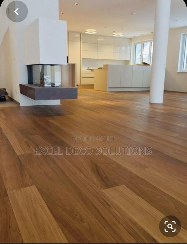 Warm Comfortable Laminate Flooring –Price Per M2 - main view