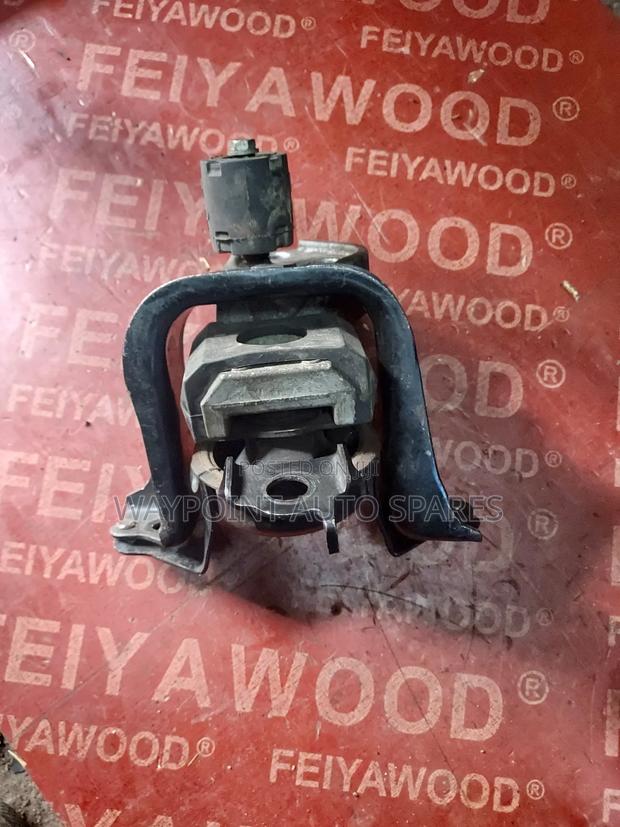 Engine Mount Toyota Probox - main view