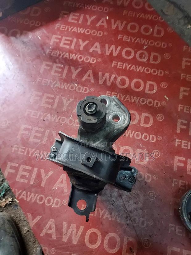 Engine Mount Toyota Probox - thumbnail 2