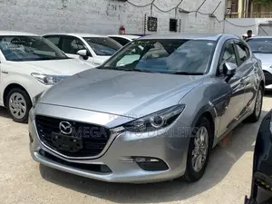 Mazda Axela 2018 Silver