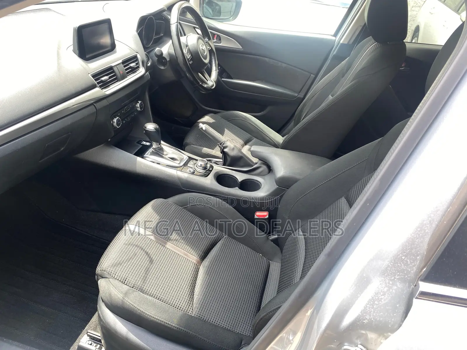 Mazda Axela 2018 Silver