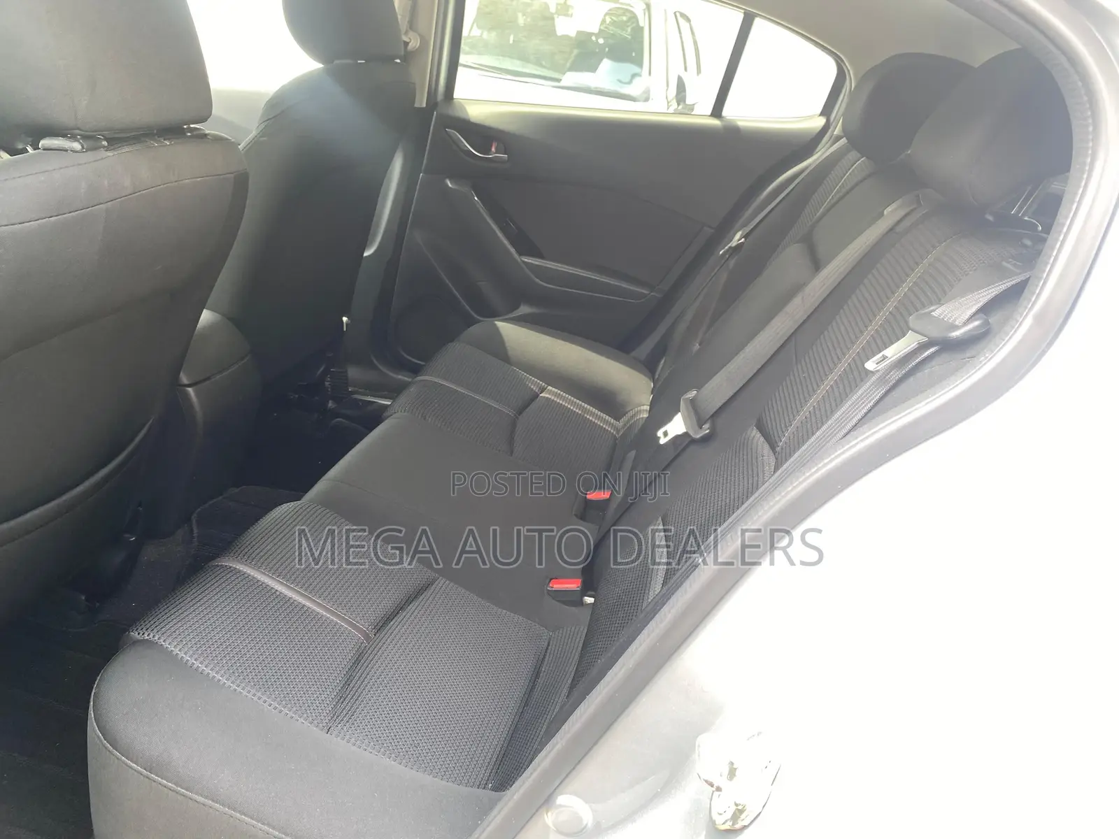 Mazda Axela 2018 Silver