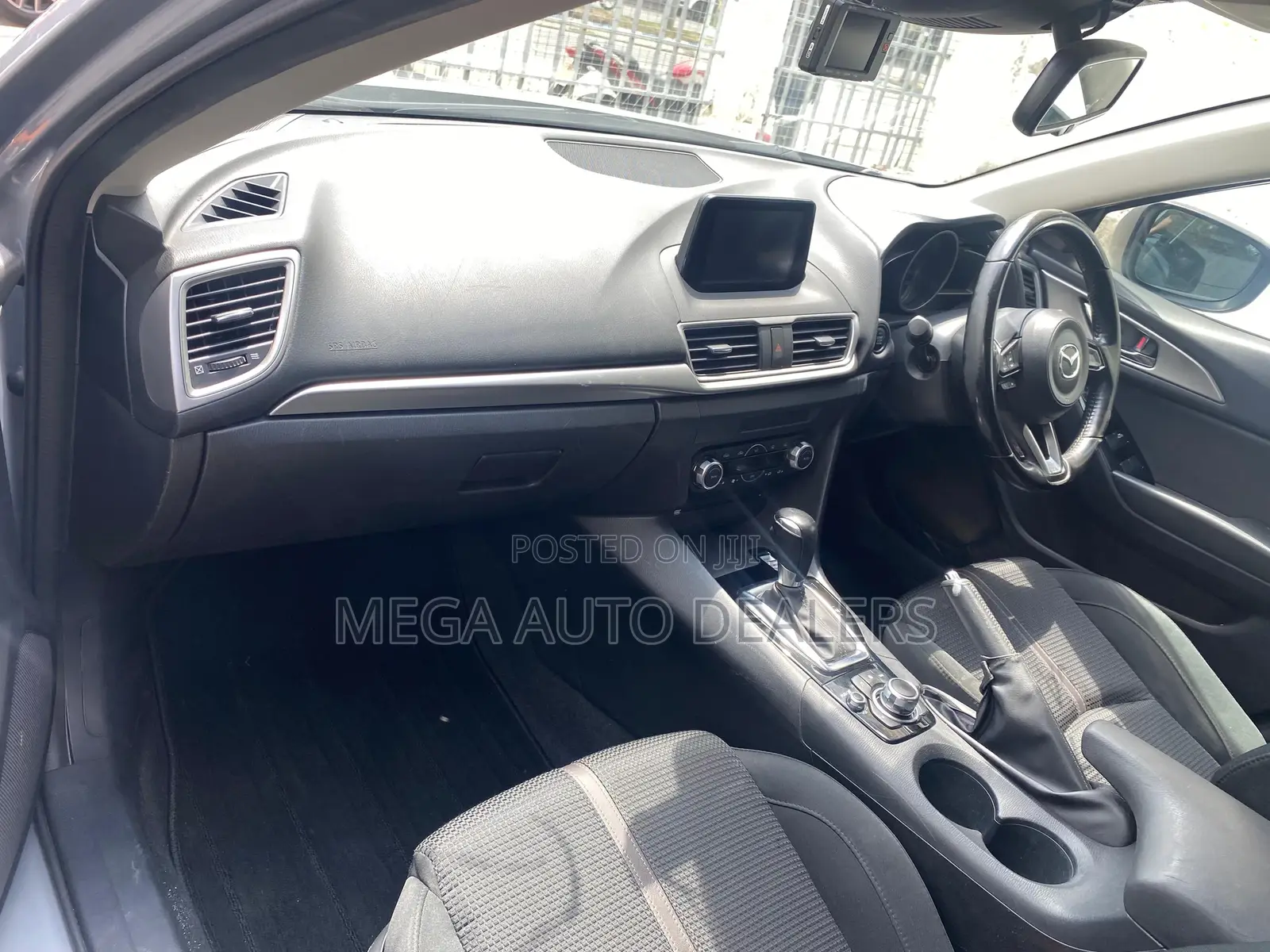 Mazda Axela 2018 Silver