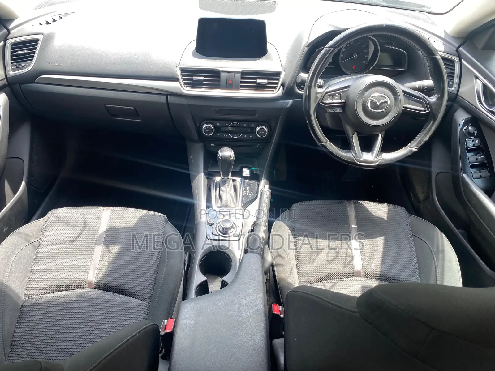 Mazda Axela 2018 Silver