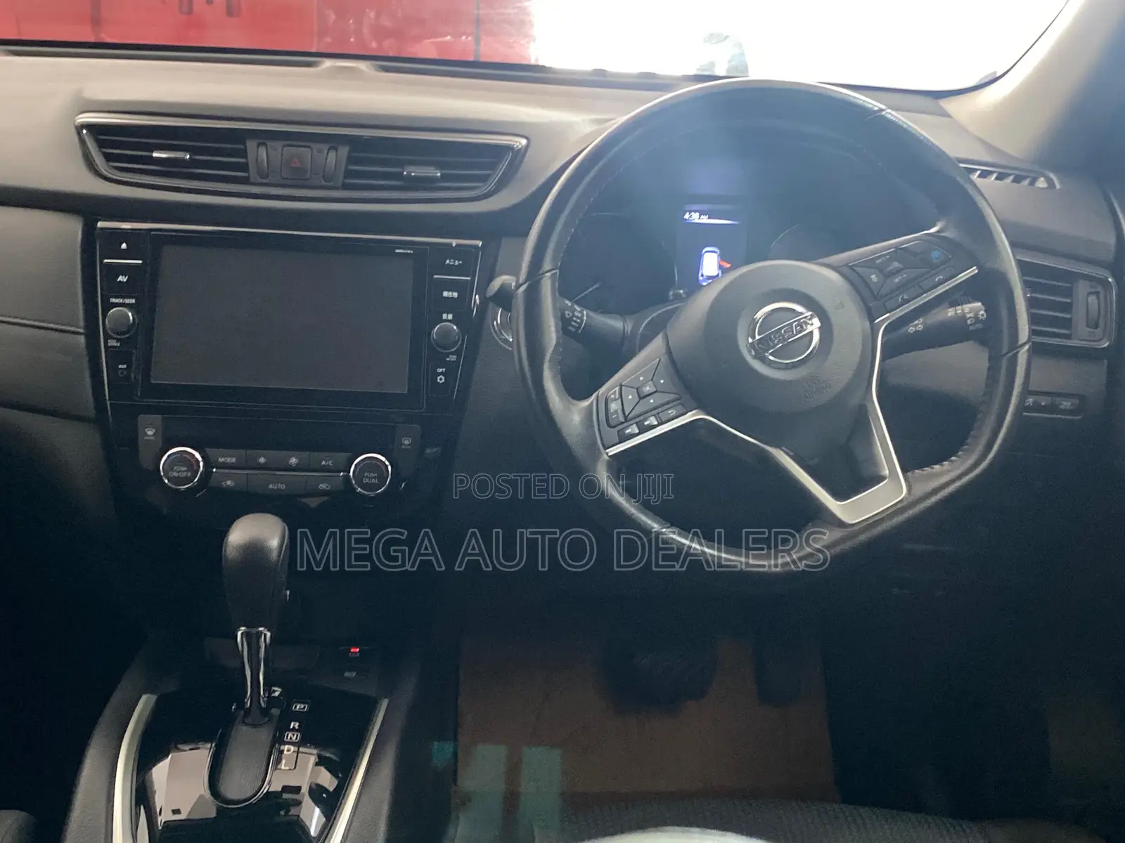 Nissan X-Trail 2018 Red