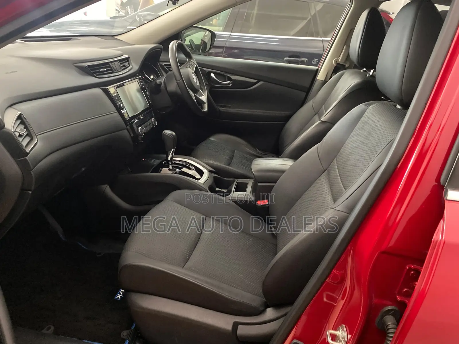 Nissan X-Trail 2018 Red