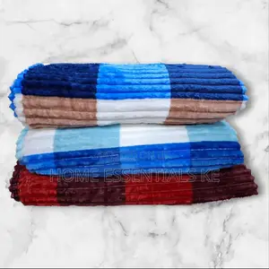 Fleece Velvet Blankets.
Size: 6x6