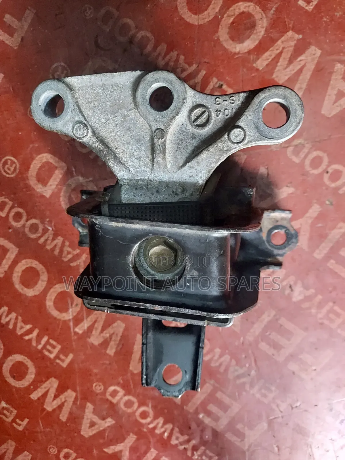 Engine Mount Suzuki Alto R06a