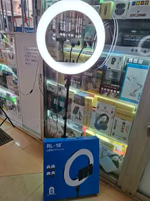 Rl-18" Photography Ring Light With Phone Holder & Light Modes