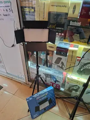 Origina U600 Pro Led With 2 Back Uo Batteries