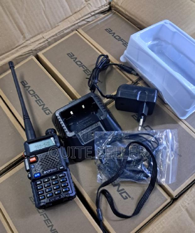 Baofeng Walkie Talkie Uv-82 High Power / Low (5 W/1 W) Selectable.