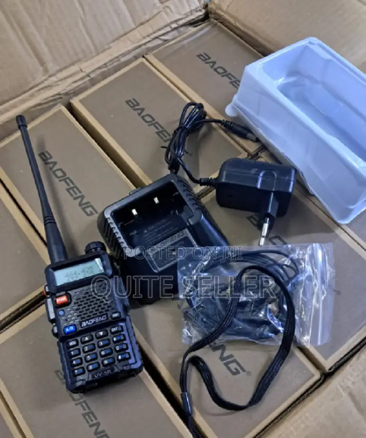 Baofeng Walkie Talkie Uv-82 High Power / Low (5 W/1 W) Selectable.