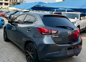 Mazda Demio 2018 Gray
