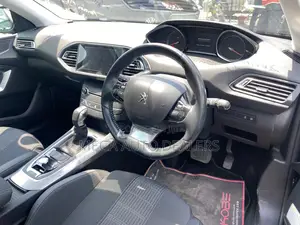 Peugeot 308 2018 Blue
