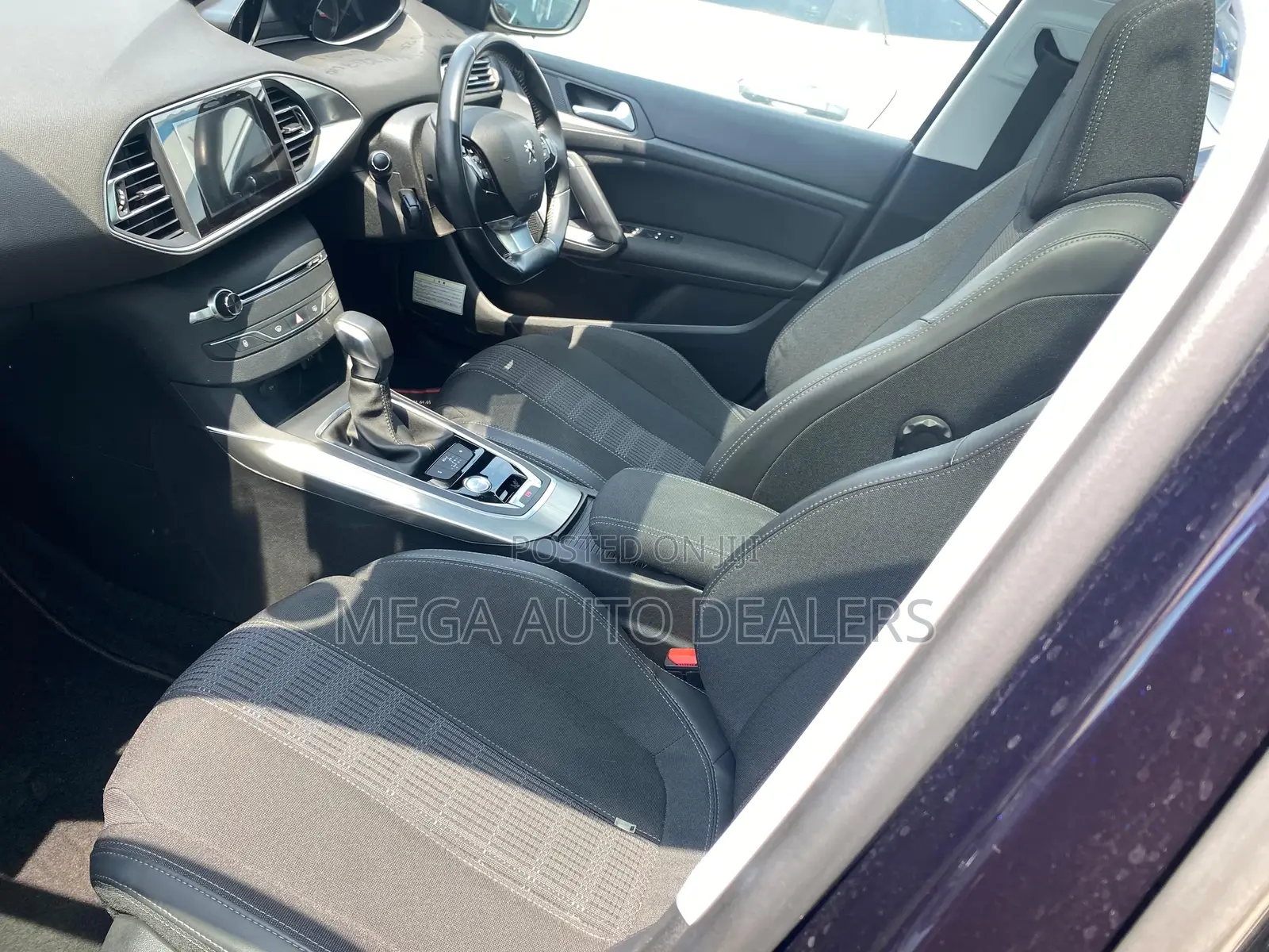 Peugeot 308 2018 Blue